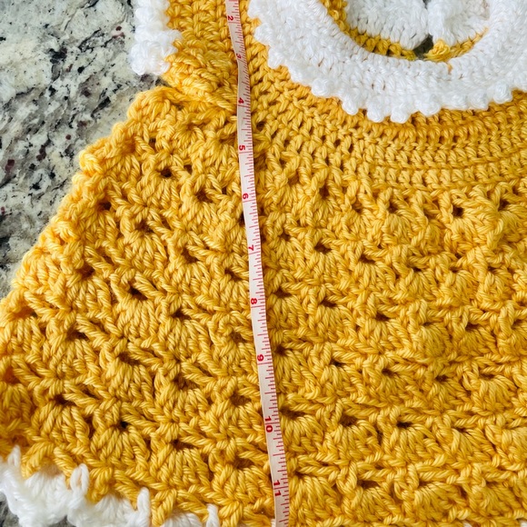 Handcrafted crochet baby dress - Picture 3 of 8